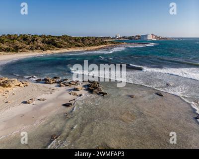 Es Peregons Petits Strand, Punta de Sa Llova, Parque Natural Marinoterrestre Es Trenc-Salobrar de Campos, Colonia de Sant Jordi, Ses Salines, Mallorca, Stockfoto