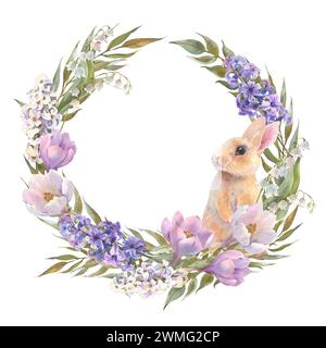 Aquarellfarbe, kleines Pfirsichkaninchen sitzt im Frühlingsblumenkranz. Osterhase und bunte Eier, dekorative Eier gelb, blau, violett. Vorlage Stockfoto