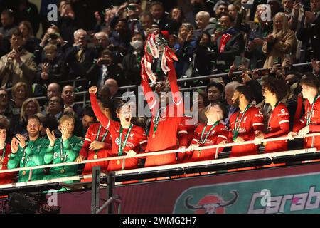 London, Großbritannien. Februar 2024. Liverpool feiert am 25. Februar 2024 das Finale des Chelsea gegen Liverpool Carabao Cup im Wembley Stadium, London, Großbritannien. Quelle: Paul Marriott/Alamy Live News Stockfoto