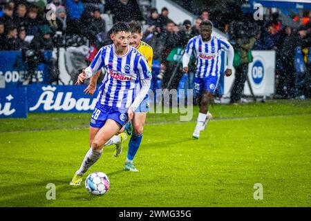 Odense, Dänemark. Februar 2024. Tobias Slotsager (28) von ob wurde während des 3F Superliga-Spiels zwischen Odense BK und Broendby IF im Nature Energy Park in Odense gesehen. (Foto: Gonzales Photo/Alamy Live News Stockfoto