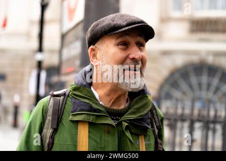 Simon Milner-Edwards kommt am City of London Magistrates' Court in London an, wo er wegen schwerer Übertretung angeklagt wird, nachdem er am 5. Juli die Tennisspiele der Wimbledon Championship unterbrochen hatte. Bilddatum: Montag, 26. Februar 2024. Stockfoto