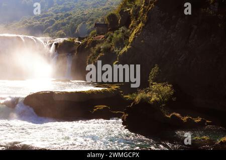 Wasserfall, Strbacki Buk, Fluss, Flussufer, Una Nationalpark, Bosnien, Bihac, Paradies, Naturschönheit, Una Fluss, schöner Wasserfall Nationalpark Una Stockfoto