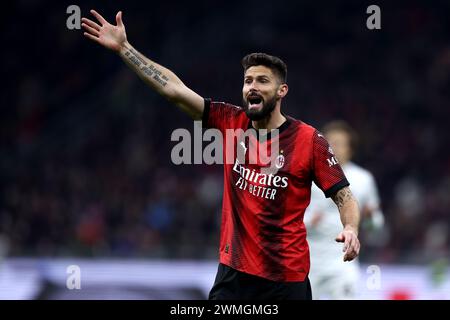 Mailand, Italien. Februar 2024. Olivier Giroud vom AC Mailand Gesten während des Fußballspiels der Serie A zwischen dem AC Mailand und Atalanta BC im Stadio Giuseppe Meazza am 25. Februar 2024 in Mailand Credit: Marco Canoniero/Alamy Live News Stockfoto