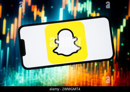 In dieser Abbildung wird ein Snapchat-Logo auf einem Smartphone angezeigt. (Foto von Mateusz Slodkowski / SOPA Images/SIPA USA) *** ausschließlich für redaktionelle Nachrichtenzwecke *** Stockfoto