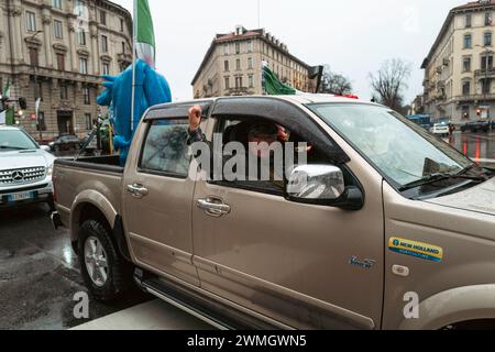 Die in Mailand aufgewühlten Züchter: Gegen europäische Gesetze verteidigen sie die Wurzeln der Tradition und das Überleben des lokalen Agrarsektors Stockfoto