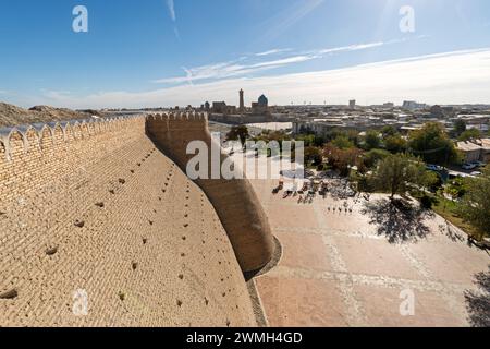 Panoramablick von der Arche Festung an die Po-i-Kalyan Komplex, Buchara, Usbekistan Stockfoto