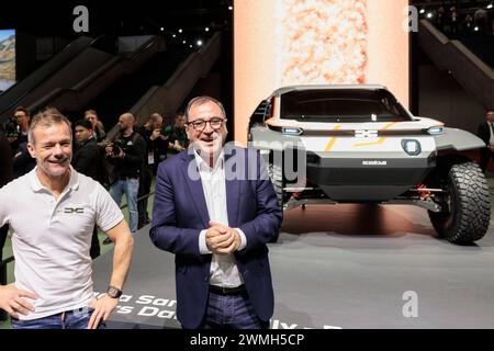 © PHOTOPQR/LE DAUPHINE/Grégory YETCHMENIZA; Genève; 26/02/2024; Genève, le 26 février. Sébastien Loeb sur le Stand Dacia. Foto: Grégory Yetchmeniza/Le Dauphiné Libéré - Genfer Autosalon 26. Februar 2024 Credit: MAXPPP/Alamy Live News Stockfoto