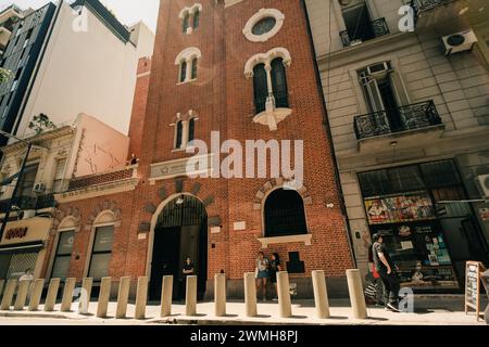 BUENOS AIRES, ARGENTINIEN - 30. September 2023 Fassade des HOLOCAUST-MUSEUMS Stockfoto