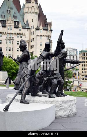 Triumph durch Vielfalt, Denkmal für die Verteidigung Kanadas während des Krieges von 1812, Parliament Hill, Ottawa, Ontario, Kanada Stockfoto