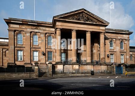 Außenansicht von Dundee Sheriff & Justice of the Peace Courts, West Bell Street, Dundee, Tayside, Schottland, Großbritannien. Stockfoto