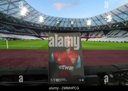 London Stadium, London, Großbritannien. Februar 2024. Premier League Football, West Ham United gegen Brentford; Matchday-Programm Credit: Action Plus Sports/Alamy Live News Stockfoto