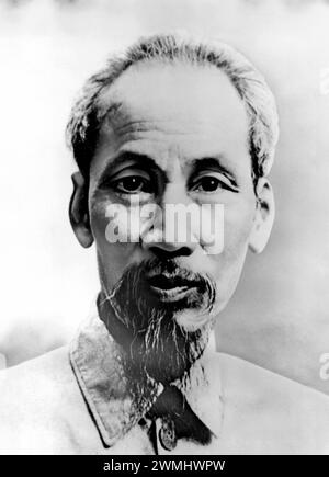 Ho Chi Minh. Porträt des vietnamesischen kommunistischen Revolutionärs, Hồ Chí Minh (né Nguyễn Sinh Cung 1890-1969), um 1946. Ho Chi Minh war von 1945 bis 1969 der 1. Präsident der Demokratischen Republik Vietnam. Stockfoto