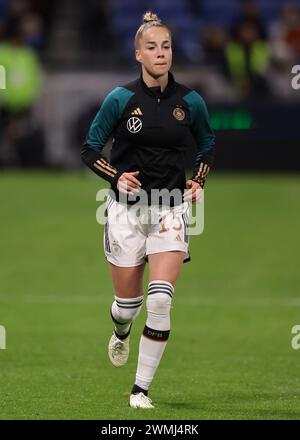 Decines Charpieu, Frankreich. Februar 2024. Während des Aufwärmens vor dem Spiel der UEFA Women's Nations League im OL Stadium, Lyon. Der Bildnachweis sollte lauten: Jonathan Moscrop/Sportimage Credit: Sportimage Ltd/Alamy Live News Stockfoto