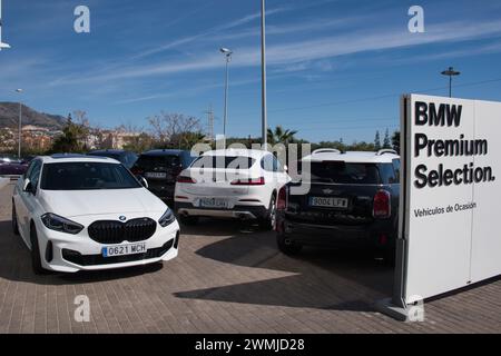 BMW Premium Selection in einem BMW Autohaus. Gebrauchtwagen. Stockfoto