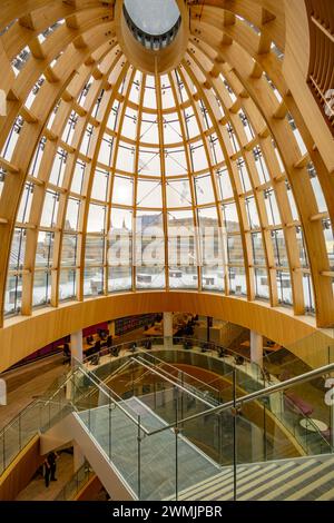 Das Atrium der Liverpool Central Library Stockfoto