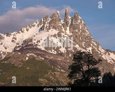 Gebirgszug entlang der Straße 235, die Futaleufu mit der Carretera Austral verbindet, östlich von Villa Santa Lucia, Chile Stockfoto