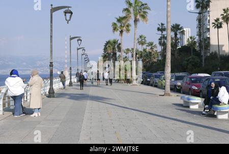 Beirut, Libanon. Februar 2024. Eine Aufnahme der Strandpromenade in Beirut, Libanon, am 26. Februar 2024. (Foto: Elisa Gestri/SIPA USA) Credit: SIPA USA/Alamy Live News Stockfoto