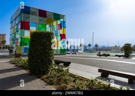 MALAGA, SPANIEN - 9. APRIL 2023: Centre Pompidou in Malaga, Spanien am 9. April 2023 Stockfoto