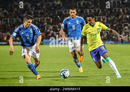 MENDOZA, ARGENTINIEN - 21. MAI: Mattia Zanotti aus Italien und Kevin aus Brasilien beim Spiel der FIFA U20-Weltmeisterschaft Argentinien 2023 zwischen Italien und Brasilien in es Stockfoto