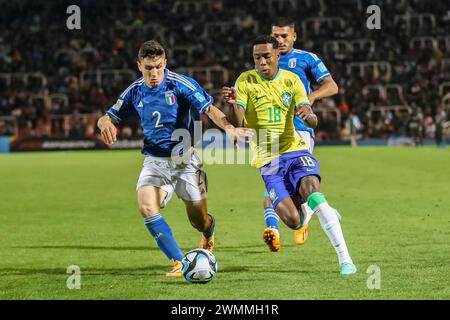 MENDOZA, ARGENTINIEN - 21. MAI: Mattia Zanotti aus Italien und Kevin aus Brasilien beim Spiel der FIFA U20-Weltmeisterschaft Argentinien 2023 zwischen Italien und Brasilien in es Stockfoto