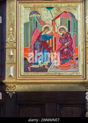 Ikone des Engels Gabriel (in der Charterhouse-Kapelle, London, England), der Jungfrau Maria erzählt, dass sie durch die Kraft des Heiligen Geistes und sie schwanger werden soll Stockfoto