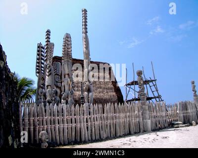 Rekonstruierter Hale o Keawe, Pu'uhonua O Honaunau National Historical Park, 2008, Hawaii, USA Stockfoto