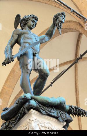 Perseus mit dem Leiter der Medusa in Loggia dei Lanzi, Florenz Stockfoto