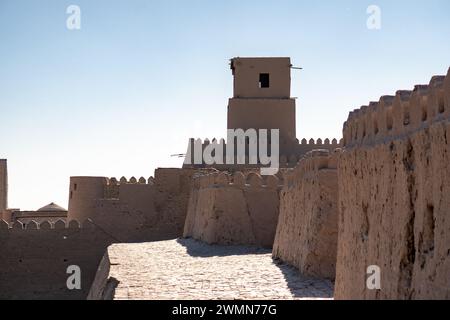 Hauptbastion der Ichan-Kala-Festung, Chiwa, Usbekistan. Die Türme an diesem Ort haben eine hervorragendere Konstruktion. Der AK-Scheich-Bobo-Wachturm befindet sich in Stockfoto