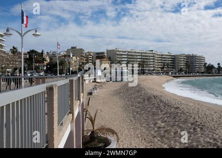 La Ville de plaisance de Saint Raphaël se situe dans le Département du Var. EN hiver, la ville bénéficie d'un climat très doux. Stockfoto