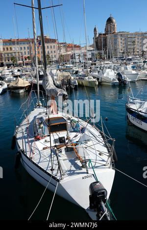 La Ville de plaisance de Saint Raphaël se situe dans le Département du Var. EN hiver, la ville bénéficie d'un climat très doux. Stockfoto