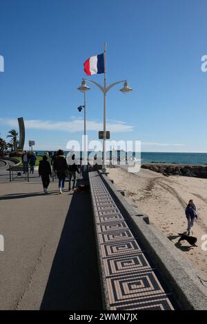 La Ville de plaisance de Saint Raphaël se situe dans le Département du Var. EN hiver, la ville bénéficie d'un climat très doux. Stockfoto