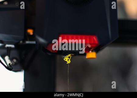 Extruder oder 3D-Druckkopf mit pla-Filament, Düse Stockfoto