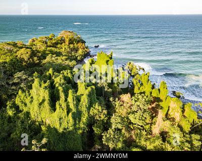 Drohnenfotografie der Küste von Playa Venao Panama Stockfoto