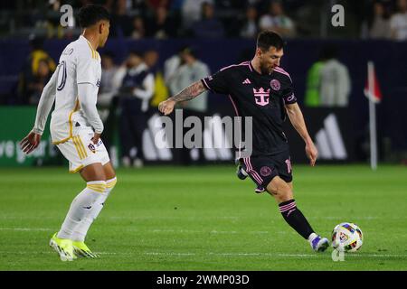 Inter Miami CF Mittelfeldspieler Lionel Messi (10) während eines MLS-Fußballspiels gegen Los Angeles Galaxy am Sonntag, 25. Februar 2024, in Carson, Calif. (Kevin Terrell/Image of Sport) Stockfoto