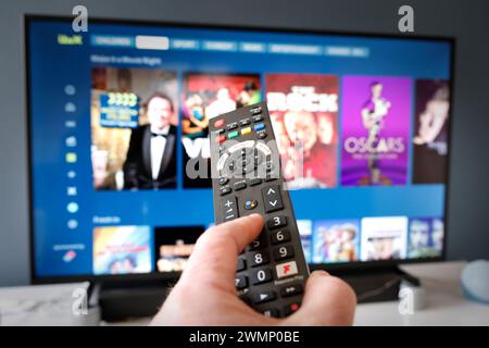TV-Fernbedienung, Panasonic TV, Streaming TV, Home Entertainment. - 27. Februar 2024 Foto von Andrew Higgins/Thousand Word Media Ltd © Thousand W Stockfoto