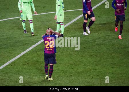 ARTURO VIDAL, BARCELONA FC, 2019: Arturo Vidal ris enttäuscht, als sein Schuss gerettet wurde. Das letzte Spiel der Saison 2018-19 in Spanien zwischen Barcelona FC und Levante im Camp Nou, Barcelona am 27. April 2019. Barca gewann das Spiel 1-0 mit einem Tor in der zweiten Halbzeit in Messi und holte sich den Titel der La Liga und den achten Platz in 11 Jahren. Stockfoto