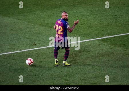 ARTURO VIDAL, BARCELONA FC, 2019: Arturo Vidal reagiert auf eine Entscheidung. Das letzte Spiel der Saison 2018-19 in Spanien zwischen Barcelona FC und Levante im Camp Nou, Barcelona am 27. April 2019. Barca gewann das Spiel 1-0 mit einem Tor in der zweiten Halbzeit in Messi und holte sich den Titel der La Liga und den achten Platz in 11 Jahren. Stockfoto