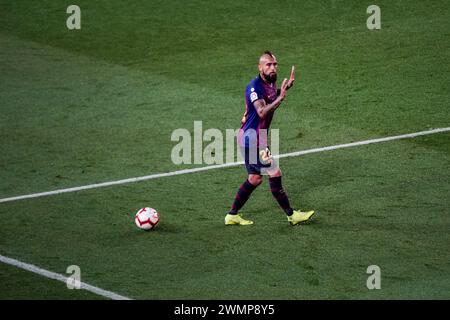 ARTURO VIDAL, BARCELONA FC, 2019: Arturo Vidal reagiert auf eine Entscheidung. Das letzte Spiel der Saison 2018-19 in Spanien zwischen Barcelona FC und Levante im Camp Nou, Barcelona am 27. April 2019. Barca gewann das Spiel 1-0 mit einem Tor in der zweiten Halbzeit in Messi und holte sich den Titel der La Liga und den achten Platz in 11 Jahren. Stockfoto