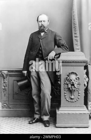 Othniel Charles Marsh (1831-1899), amerikanischer Professor für Paläontologie am Yale College und Präsident der National Academy of Sciences. Marsh, der 80 neue Arten von Dinosauriern entdeckte, konkurrierte mit dem Paläontologen Edward Drinker Cope von den 1870s bis 1890s in einer Periode von wilden westamerikanischen Expeditionen bekannt als die "Bone Wars". Stockfoto