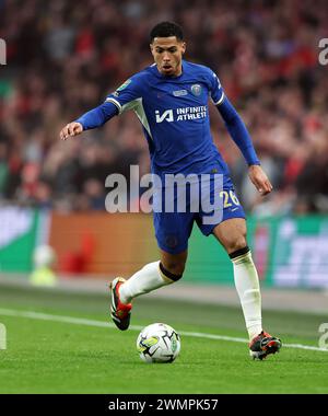London, Großbritannien. Februar 2024. Levi Colwill von Chelsea in Aktion. Carabao Cup Finale 2024, Chelsea gegen Liverpool im Wembley Stadium in London am Sonntag, den 25. Februar 2024. Nur redaktionelle Verwendung. bild von Andrew Orchard/Andrew Orchard Sportfotografie/Alamy Live News Credit: Andrew Orchard Sportfotografie/Alamy Live News Stockfoto