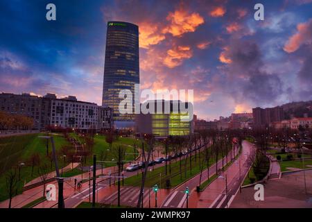 Iberdrola Turm, Abandoibarra, Bilbao, Vizcaya, Baskenland, Spanien, Europa Stockfoto