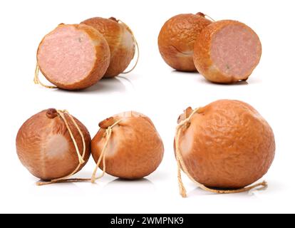 Gekochte, gekochte Schinkenwurst auf weißem Hintergrund Stockfoto