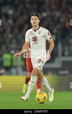 Roma, Italien. Februar 2024. Foto Alfredo Falcone/LaPresse 26 Febbraio 2024 - Roma, Italia - Sport, calcio - Roma vs Turin - Campionato italiano di calcio Serie A TIM 2023/2024 - Stadio Olimpico di Roma. Nella Foto: Samuele Ricci (28 FC Turin) Foto Alfredo Falcone/LaPresse 26. Februar 2024 Rom, Italien - Sport, Fußball - Roma vs Turin - italienische Fußballmeisterschaft der Serie A 2023/2024 - Olympisches Stadion în Rom. Im Bild: Samuele Ricci (28 FC Turin) Credit: LaPresse/Alamy Live News Stockfoto