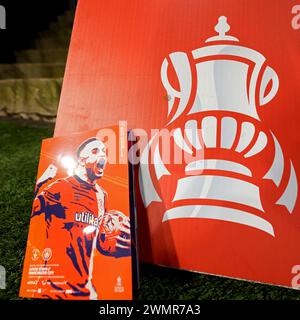 Kenilworth Road, Luton, Bedfordshire, Großbritannien. Februar 2024. FA Cup Fünfte Runde Fußball, Luton Town gegen Manchester City; Spieltagsprogramm Guthaben: Action Plus Sports/Alamy Live News Stockfoto