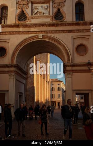 CREMA, ITALIEN 15. NOVEMBER 2022: Crema, Stadt in der Provinz Cremona in der Lombardei, Italien. Stockfoto