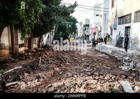 Tubas, Palästina. Februar 2024. Allgemeine Ansicht des Ortes, an dem drei Palästinenser durch israelische Feuer im Flüchtlingslager Faraa nahe der Stadt West Bank getötet wurden. Israelische Truppen erschossen drei palästinensische Männer, darunter Daraghmeh, in der nördlichen Stadt Tubas. Quelle: SOPA Images Limited/Alamy Live News Stockfoto