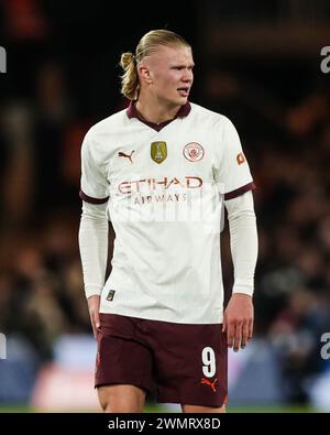 Luton, Großbritannien. Februar 2024. Erling Haaland von Manchester City während des Spiels der 5. Runde des Luton Town FC gegen Manchester City FC Emirates FA Cup in der Kenilworth Road, Luton, England, Großbritannien am 27. Februar 2024 Credit: Every Second Media/Alamy Live News Stockfoto