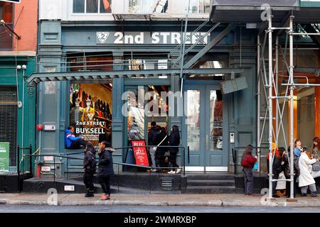 2nd STREET, 27 Howard Street, New York, New York, NYC Ladenfoto einer Gebrauchtbekleidungskette in Manhattans SoHo. Stockfoto