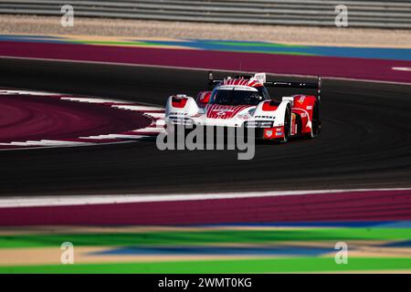 06 ESTRE Kevin (fra), LOTTERER Andre (ger), VANTHOOR Laurens (bel), Porsche Penske Motorsport, Porsche 963 #06, Aktion während des Prologs der FIA-Weltmeisterschaft 2024 vom 24. bis 26. Februar 2024 auf dem Losail International Circuit in Lusail, Katar Stockfoto
