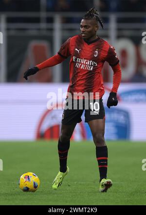 Mailand, Italien. Februar 2024. Rafael Leao vom AC Milan während des Spiels der Serie A in Giuseppe Meazza, Mailand. Der Bildnachweis sollte lauten: Jonathan Moscrop/Sportimage Credit: Sportimage Ltd/Alamy Live News Stockfoto